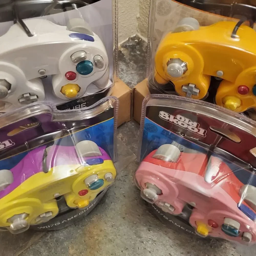 4 Gamecube Controllers - 4 Colors Bundle (NEW) Yellow Pink Orange White Nintendo